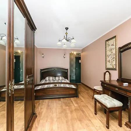 Apartment On Cheliabinska 19 Kyiv Exterior photo